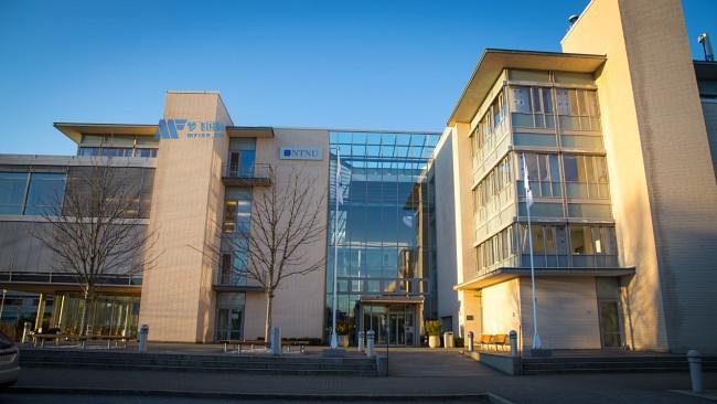 [挪威院校] Aalesund University College  奥散德大学学院
